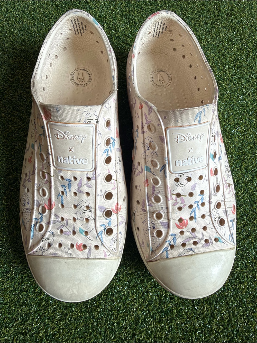 Native x Disney Kids Cream Floral Print Water Shoes